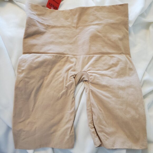 Spanx‎ Power Shorts Body Shaper Size Large NEW WITH TAG - Picture 1 of 4
